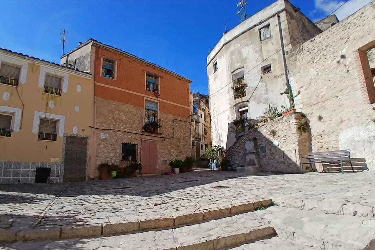 desde Ca Gracia descubre el barrio medieval